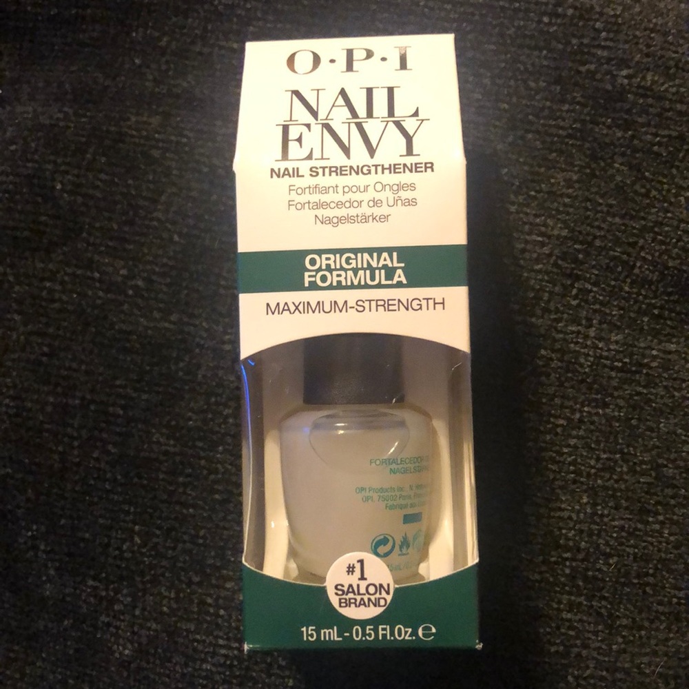 O.P.I. Nail Envy Nail Strengthener